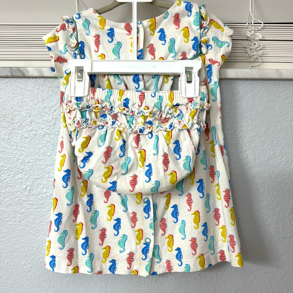 Baby Boden- EUC dress with matching bloomers. Size 6-12 months - Picture 2 of 4